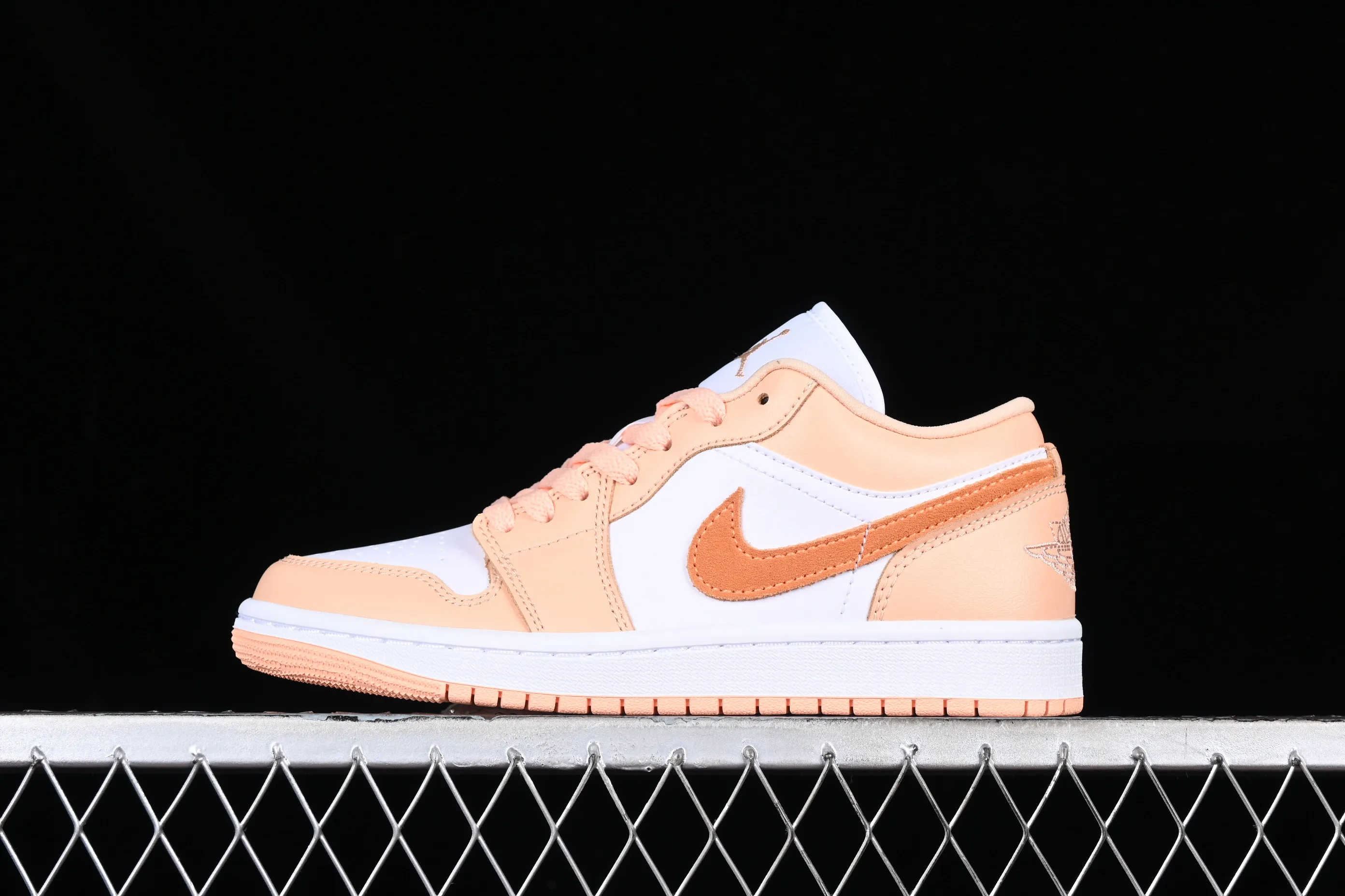 All categories Air Jordan Jordan series basketball shoes Air Jordan 1 Low G version pure original Air Jordan 1 Low AJ1 Joe 1 white orange low-top cultural leisure sports sneakers DC0774-801
